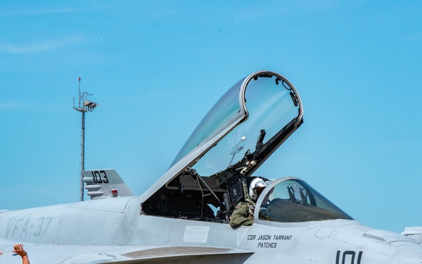 Oregon Air National Guard &amp; Navy pilots conduct dogfight training at PANG