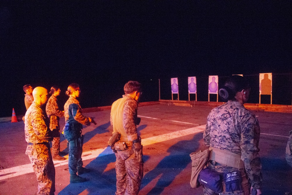 US Marines conduct Weapons Familiarization training