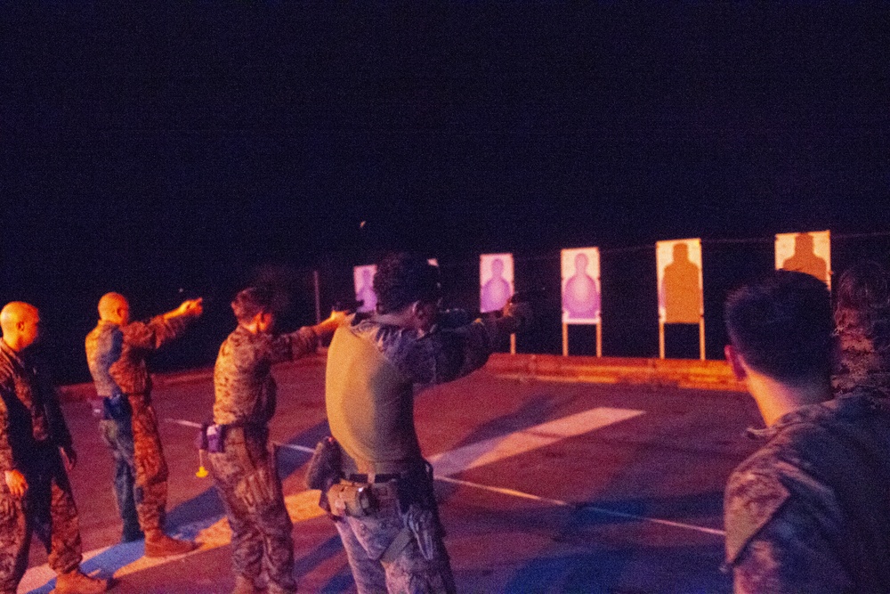 US Marines conduct Weapons Familiarization training