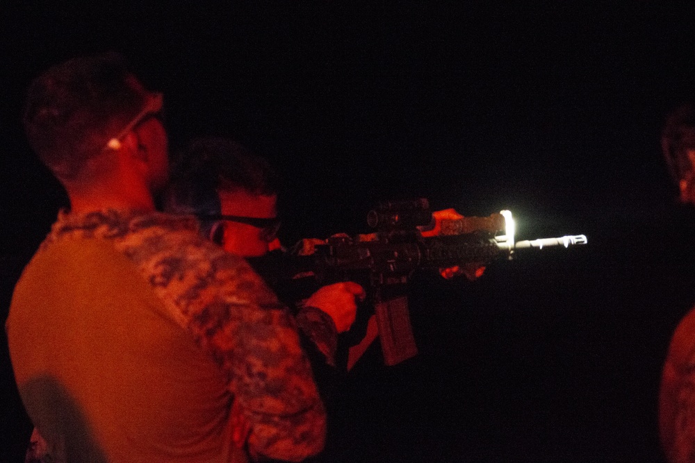 US Marines conduct Weapons Familiarization training