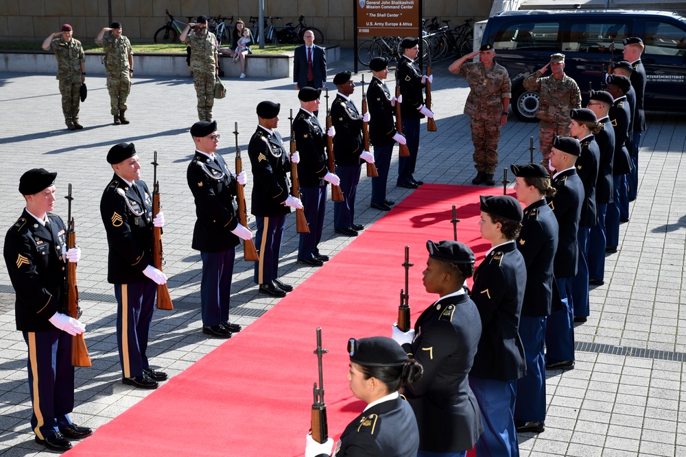 Commander of the Danish Army visits U.S. Army Europe and Africa headquarters