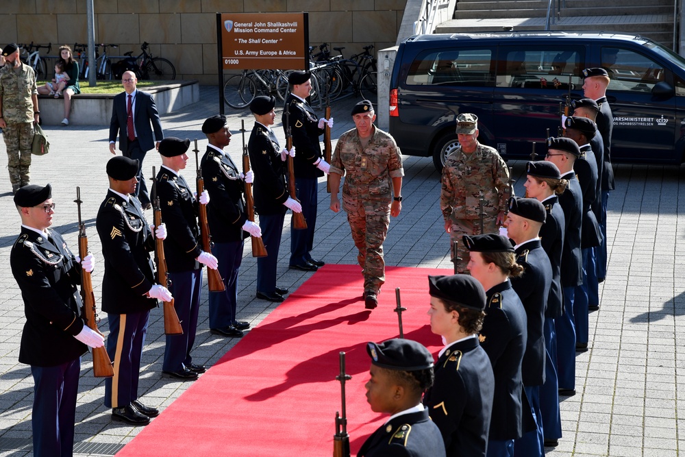 Commander of the Danish Army visits U.S. Army Europe and Africa headquarters