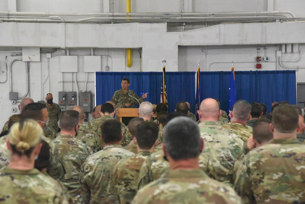 Air Guard Director Visits Hancock Field