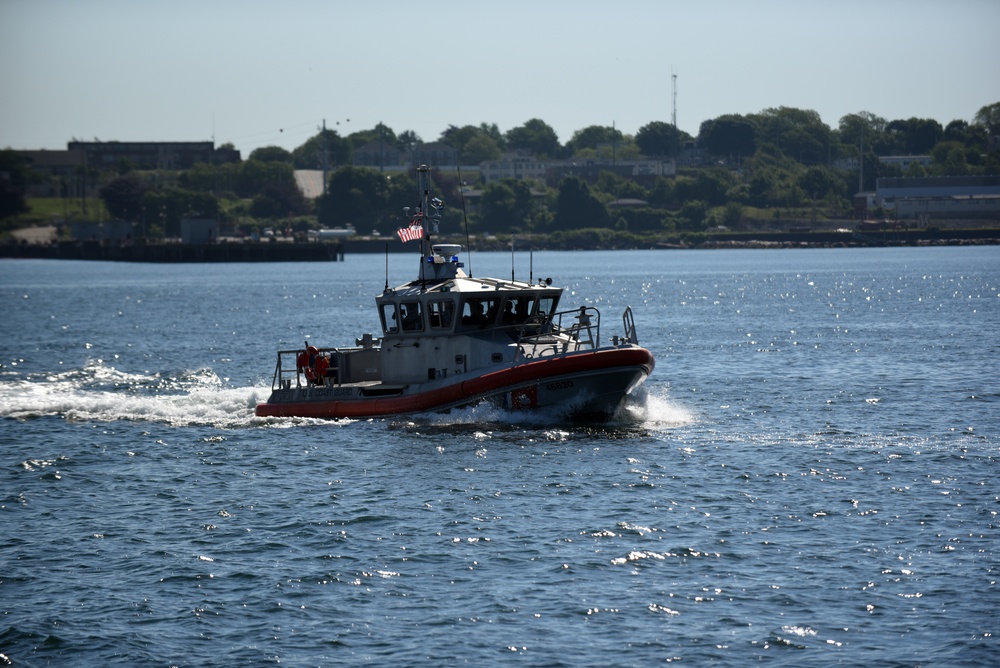 Station Caste Hill escorts cutter Sycamore