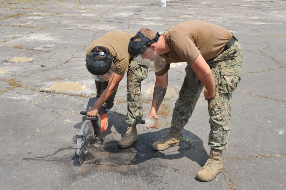 Seabees and Marines conduct ADR evolution at Marine Corps Air Station Cherry Point, NC