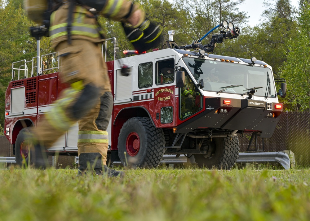 Dvids Images Latvian Estonian And National Guard Firefighters Train As One Image 1 Of 14