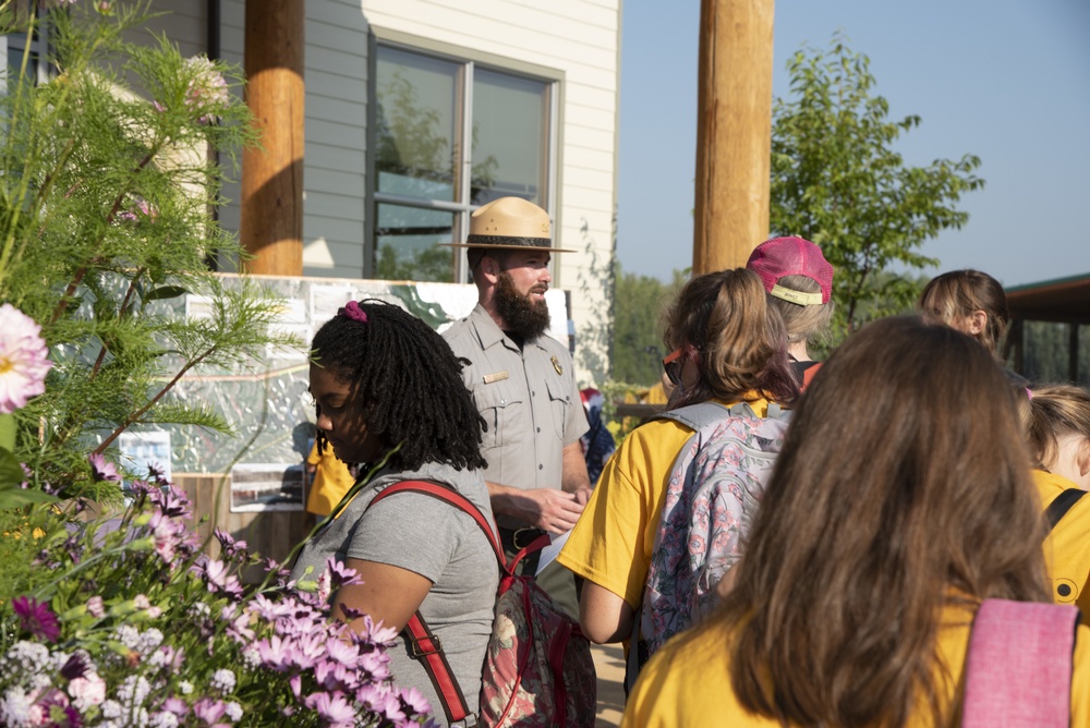 Army engineers teach 125 students about STEM in Alaska