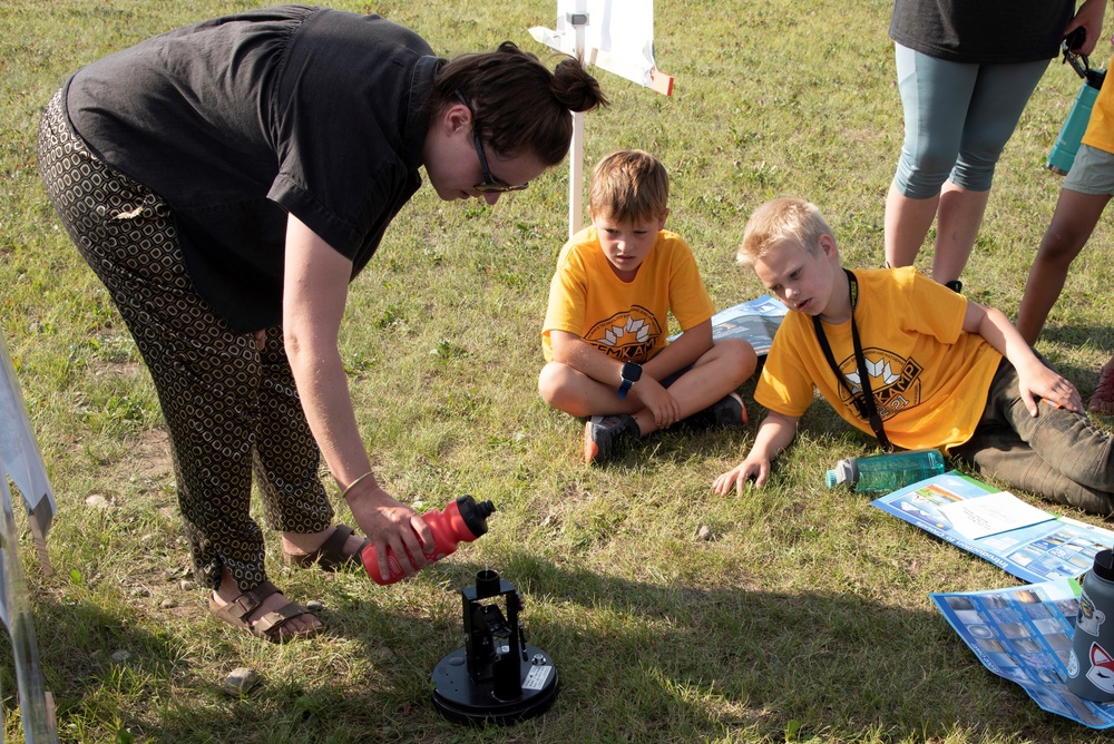 Army engineers teach 125 students about STEM in Alaska