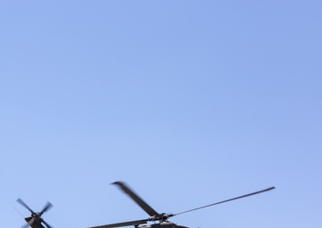 Senior Army leaders board a UH 60 Blackhawk aboard MCLB Barstow