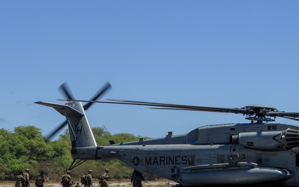 3d Marine Division sustain at a FARP during LSE21
