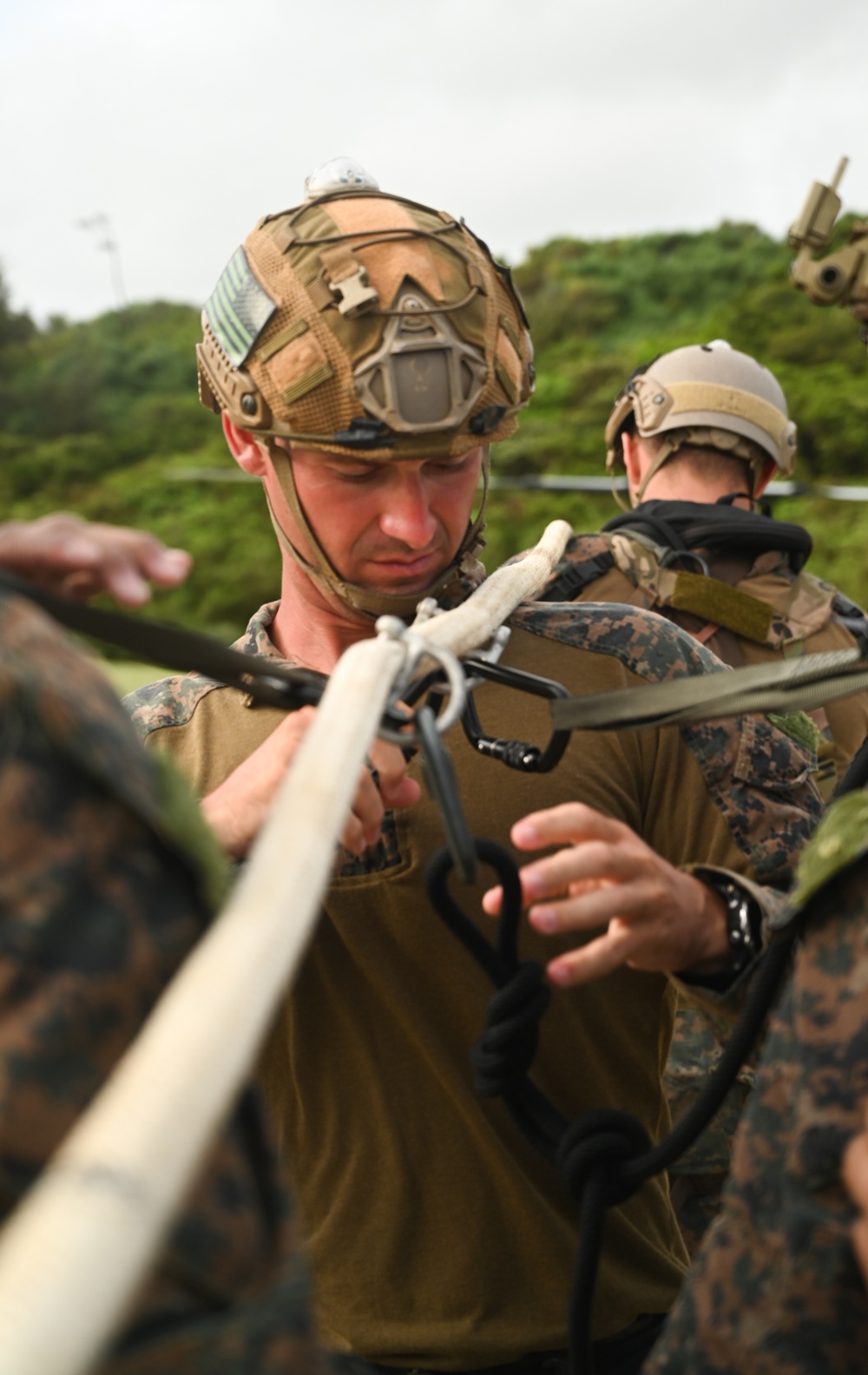 Marines conduct Special Patrol Insertion and Extraction Rigging Training