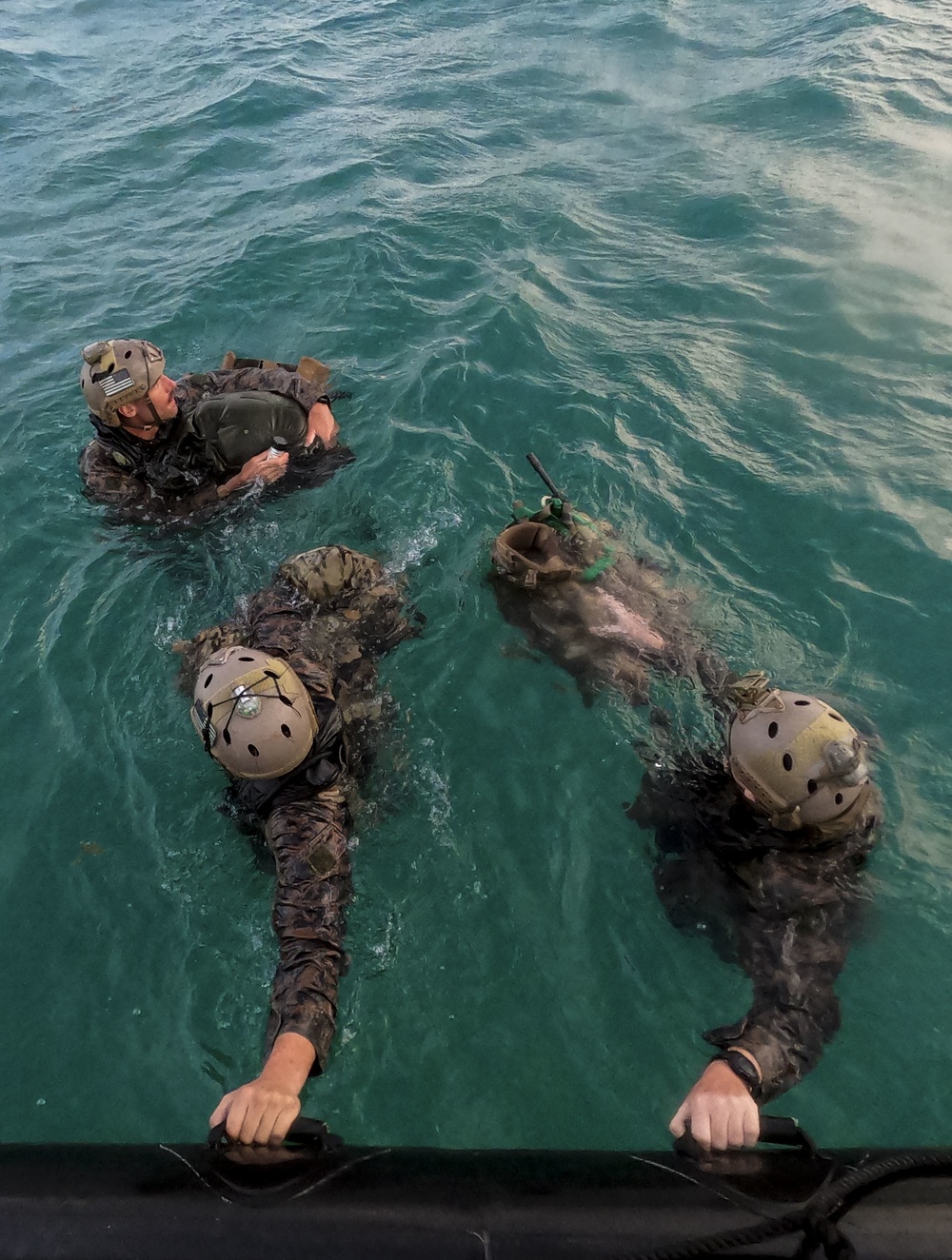 Marines conduct Special Patrol Insertion and Extraction Rigging Training