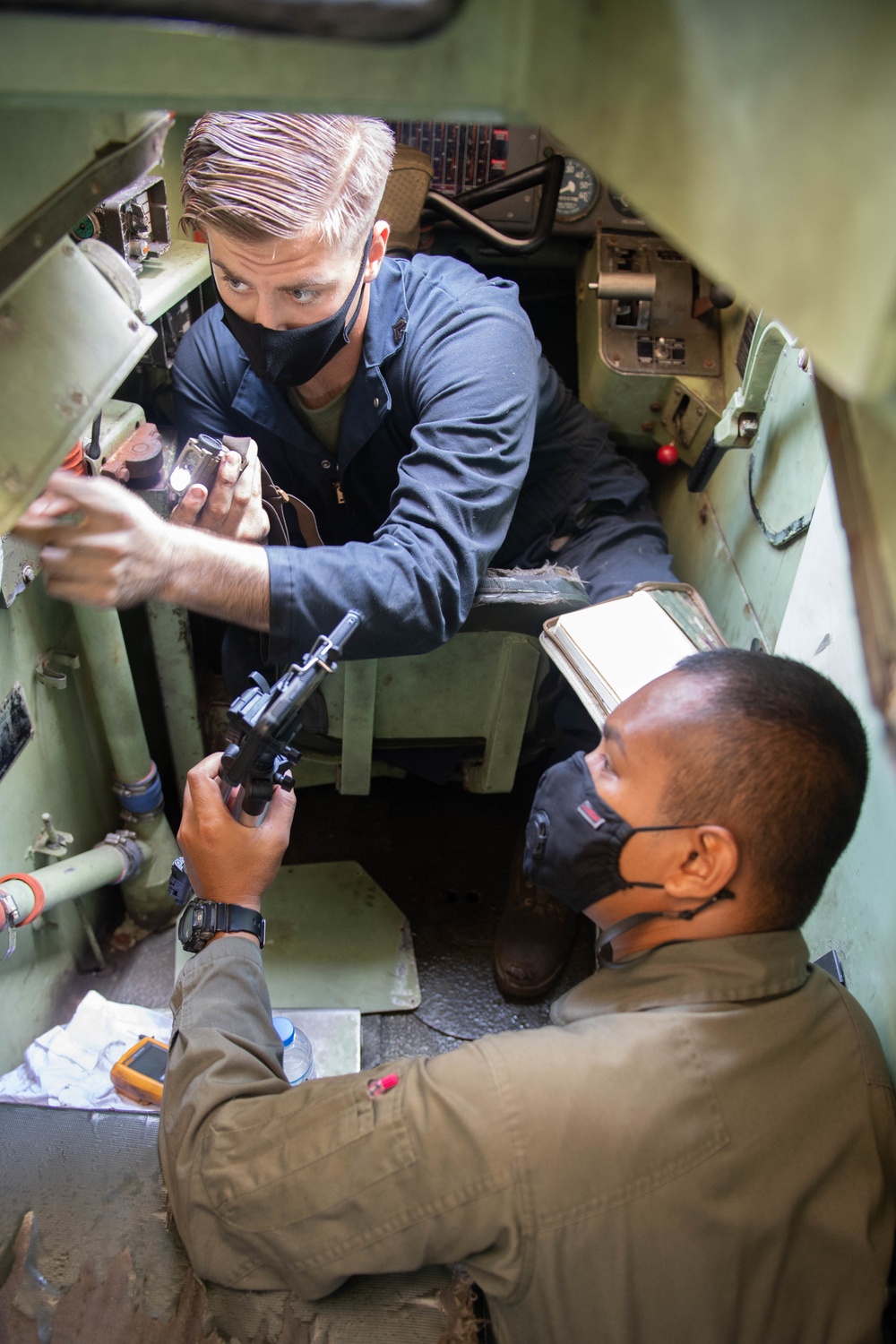 Cobra Gold 21: U.S., Royal Thai Marines Conduct Maintenance on AAV