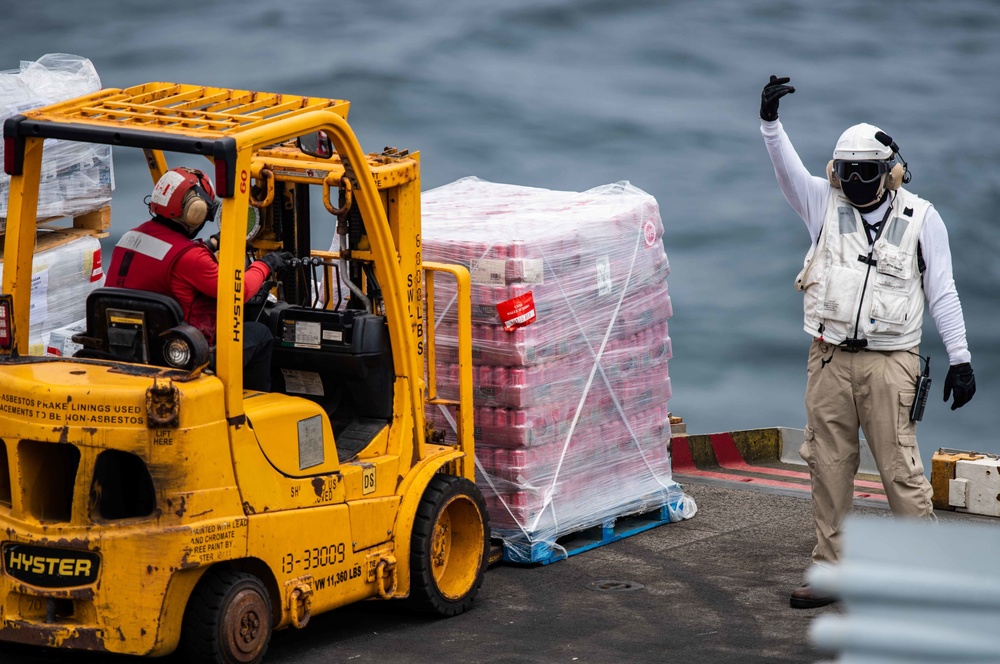 USS Ronald Reagan (CVN 76) Vertical Replenishment