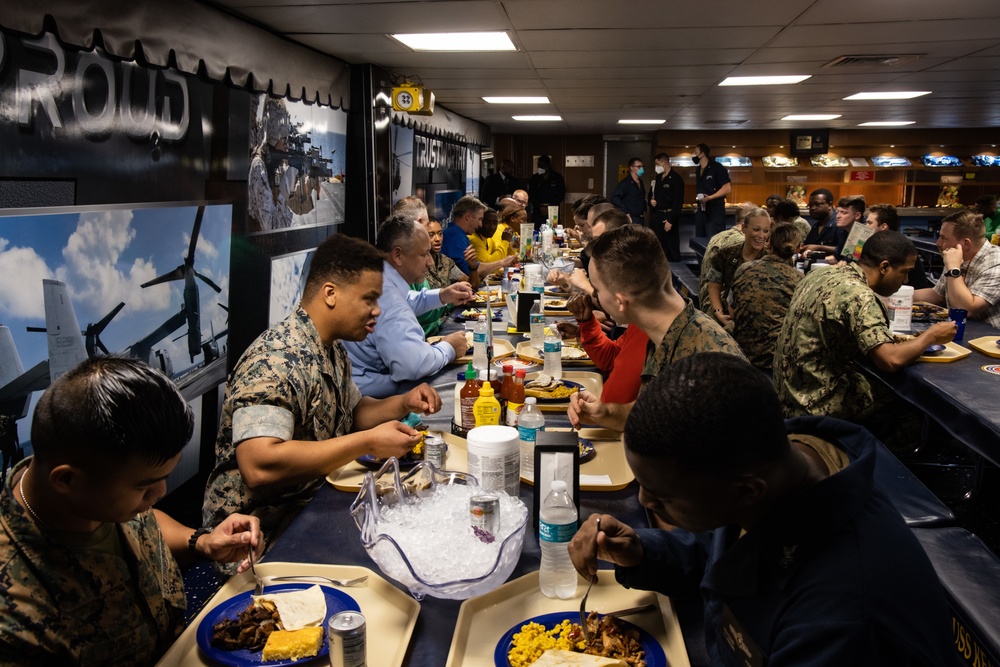 SECNAV conducts first fleet visit during LSE 21