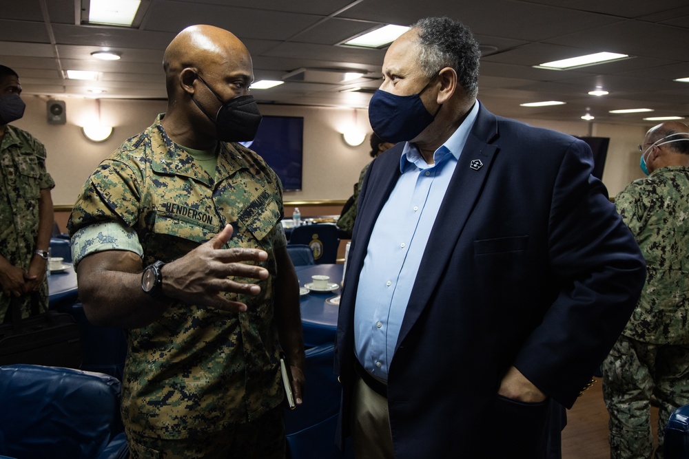 SECNAV conducts first fleet visit during LSE 21