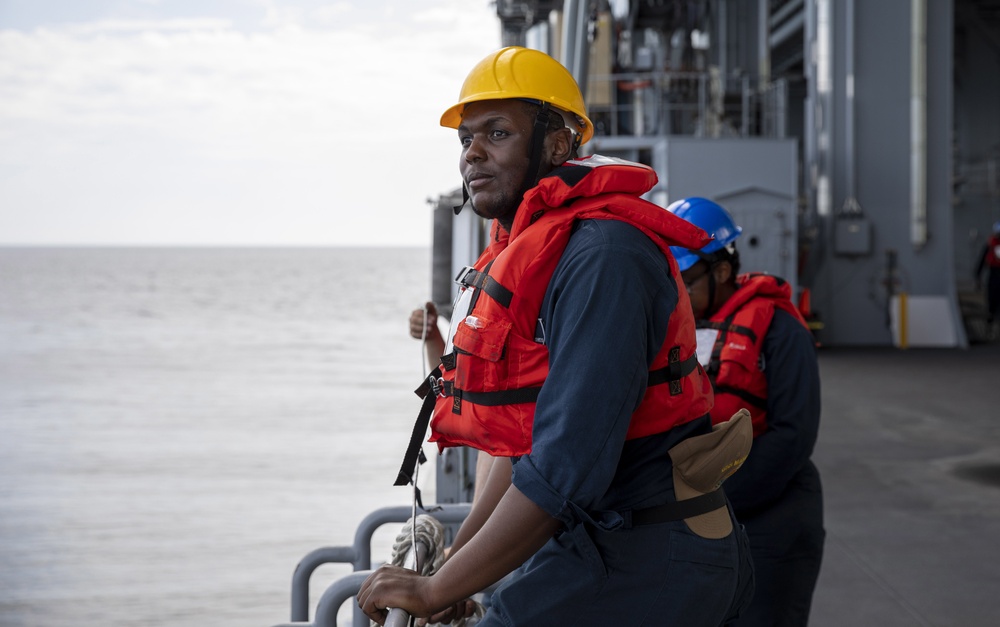 BM3 Anfernee Jones supervised line handling aboard USS Miguel Keith (ESB 5)