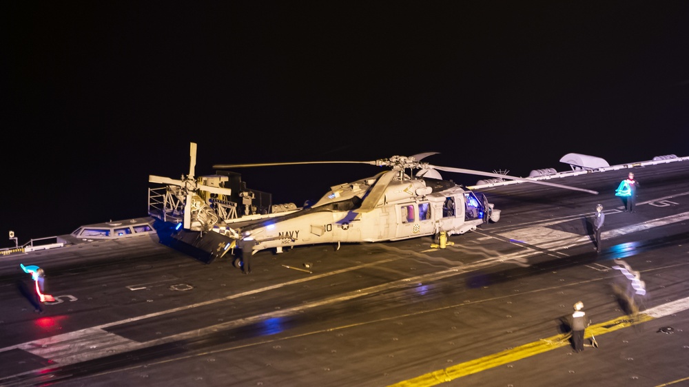 USS Carl Vinson (CVN 70) Conducts Night Time Flight Operations