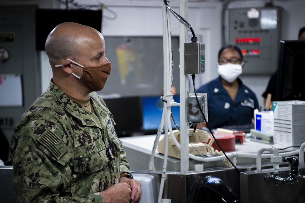 Master Chief Petty Officer of The Navy Visits USS Carl Vinson