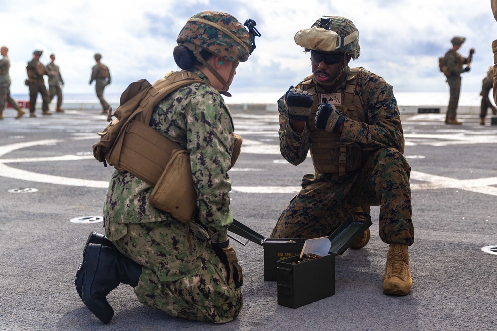 31st MEU Conducts a Deck Shoot