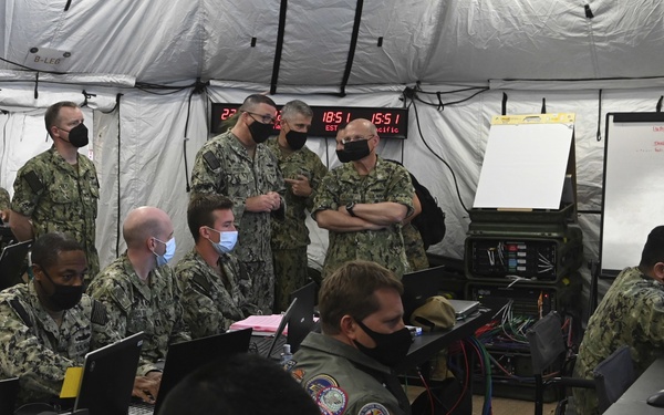 CNO Tours 3rd Fleet EMOC