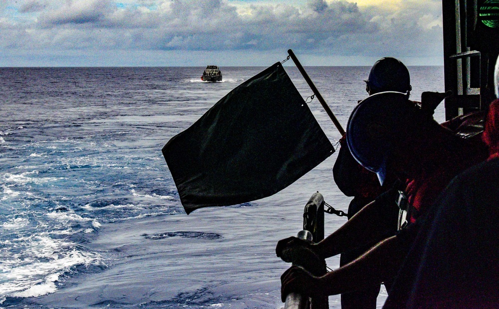 USS John P. Murtha (LPD 26) Patrol Boat Recovery