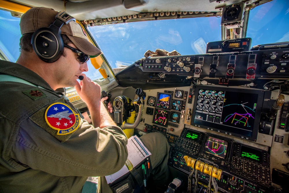 KC-135 Stratotanker Pilots