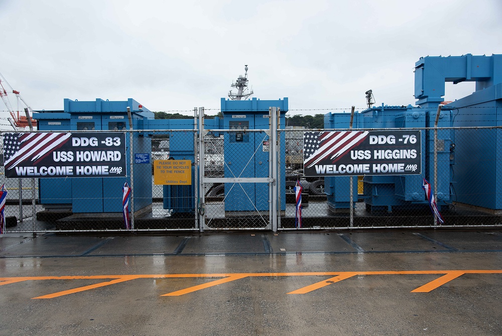 USS Howard arrives at Yokosuka