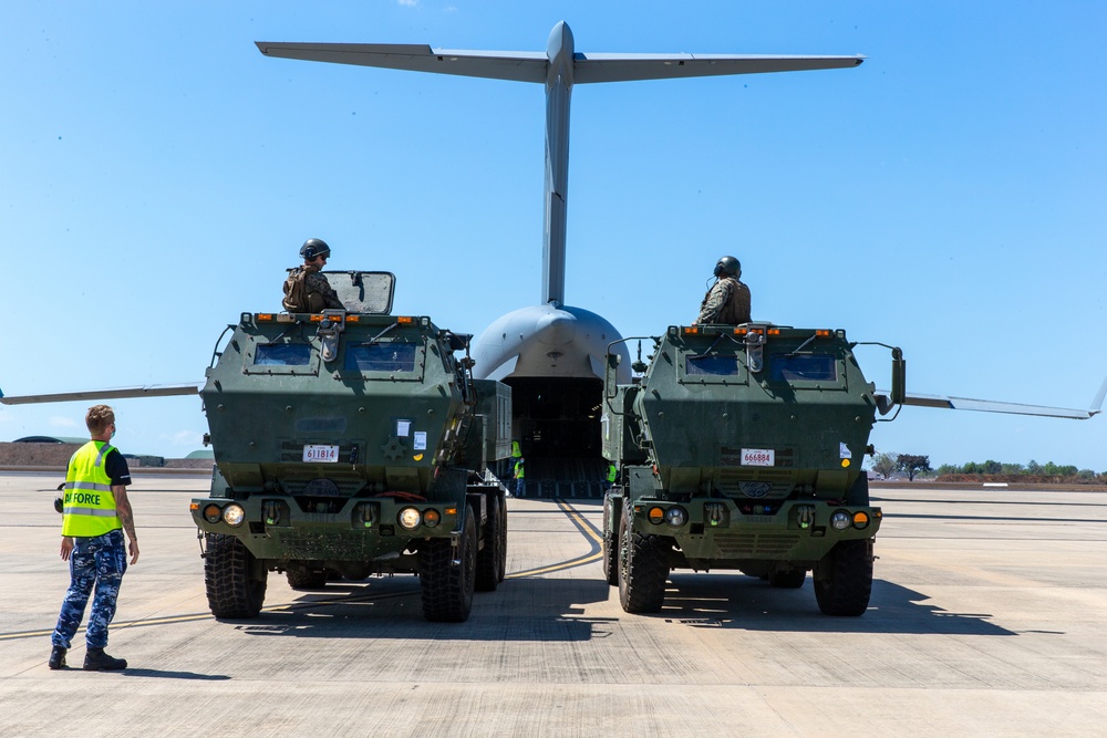 HIMARS loading onto a C-17 during Exercise Loobye