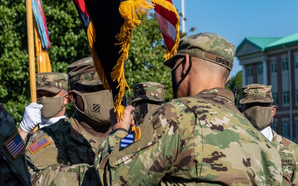 Raiders Bid Farewell to Upton; Welcome Moon