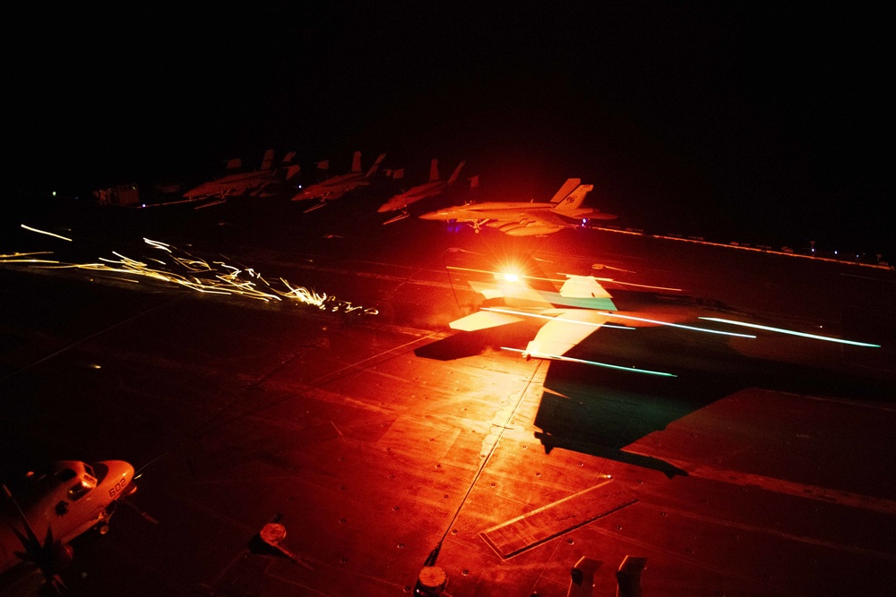 USS Carl Vinson (CVN 70) Conducts Night Flight Operations