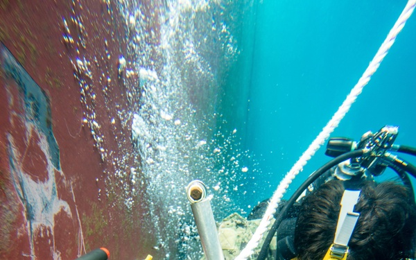 Mobile Diving and Salvage Unit Two Sailors Validate Battle Readiness