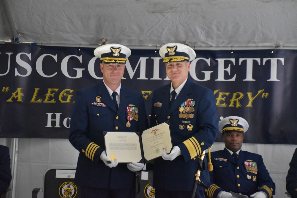 USCGC Midgett holds change of command ceremony