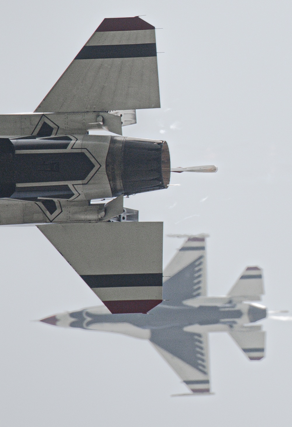 Thunderbirds roar over Michigan