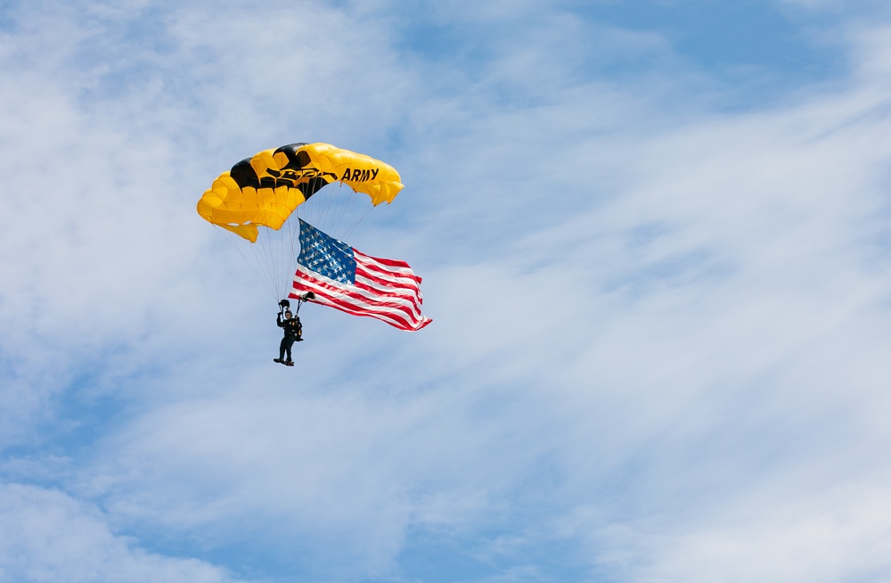 U.S. Army Parachute Team Soldier parachutes with American flag