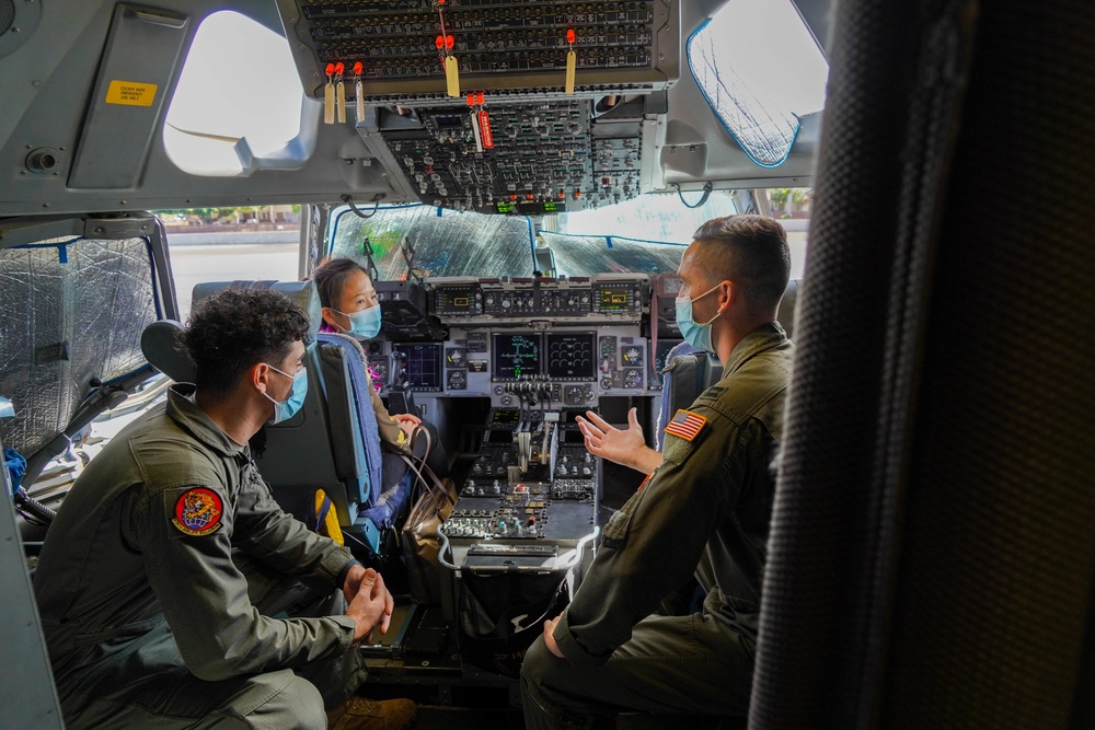 Congressman Kaiali’i Kahele visits 15th Wing