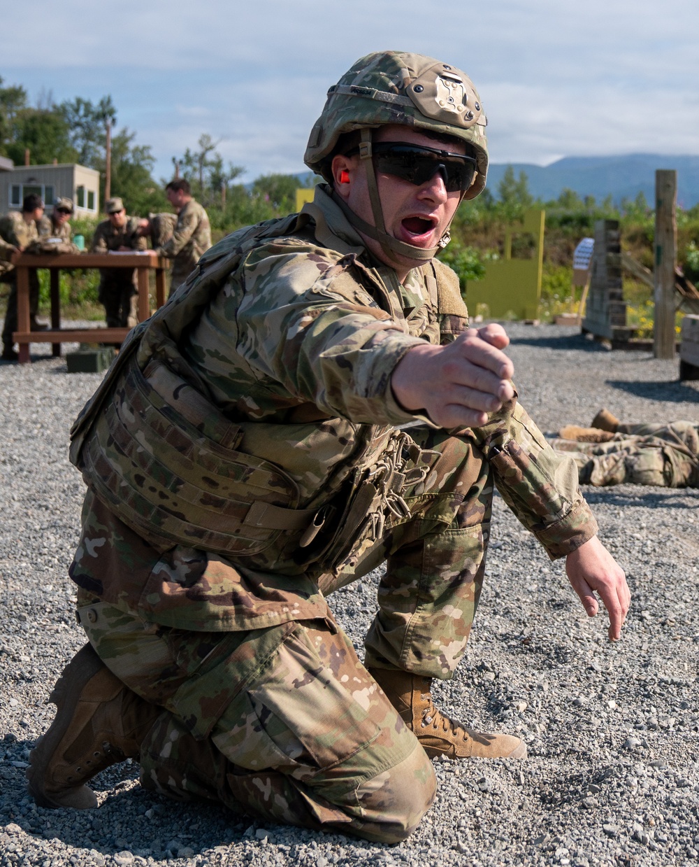 JBER paratroopers conduct M240B live fire training