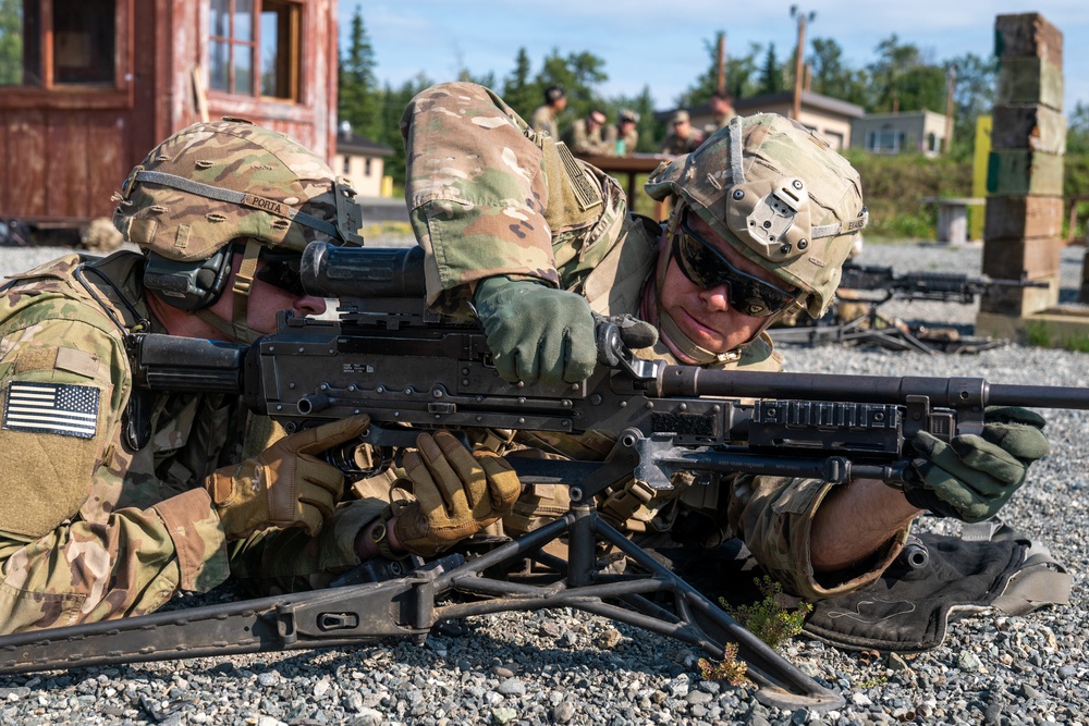 JBER paratroopers conduct M240B live fire training