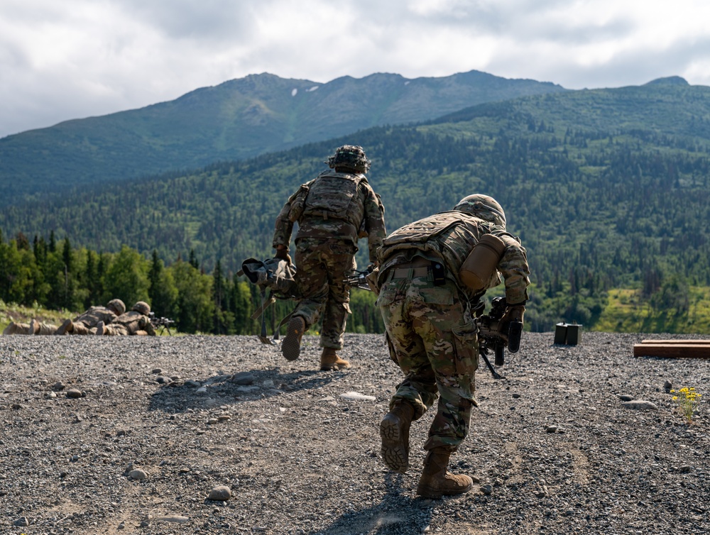 JBER paratroopers conduct M240B live fire training