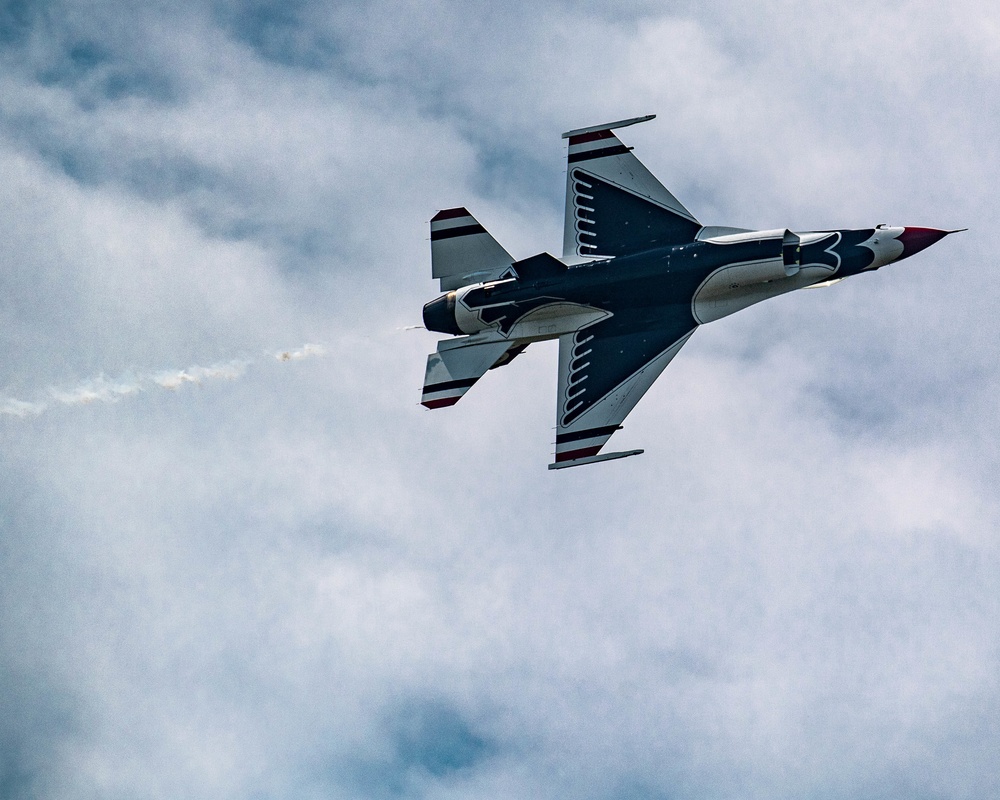 Thunderbirds Practice before Day One of Thunder over Michigan