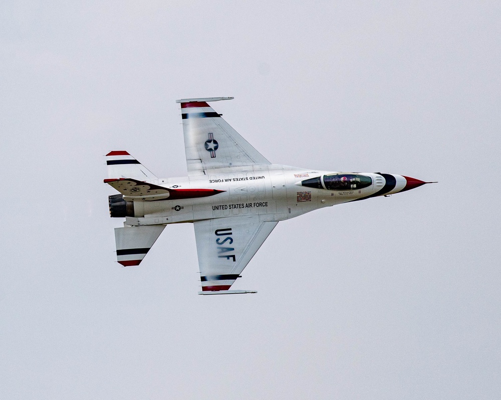 Thunderbirds Practice before Day One of Thunder over Michigan