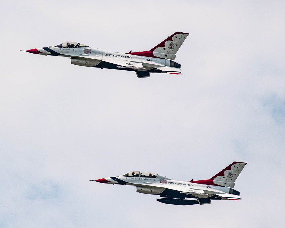 Thunderbirds Practice before Day One of Thunder over Michigan