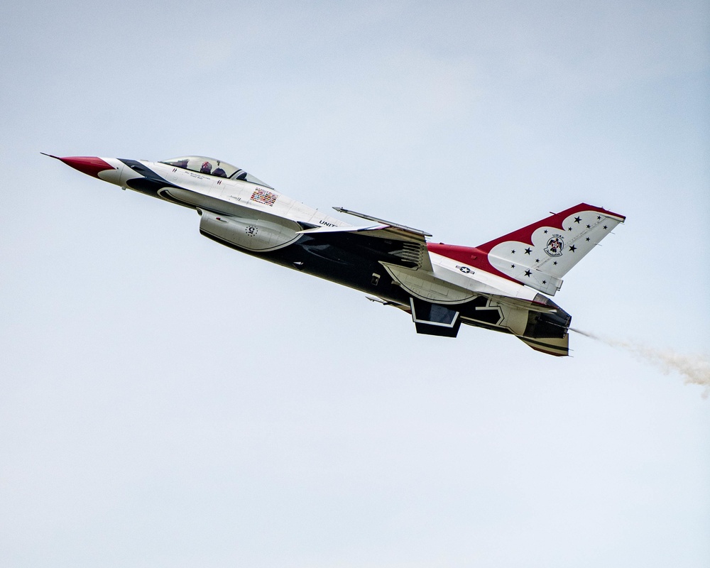 Thunderbirds Practice before Day One of Thunder over Michigan