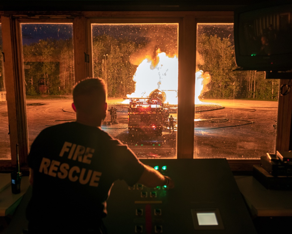 U.S., Latvian, Estonian firefighters respond to simulated aircraft fire at Northern Strike 21