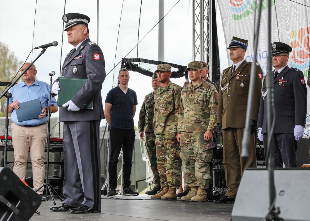 2-34 AR participates in Polish Armed Forces Day