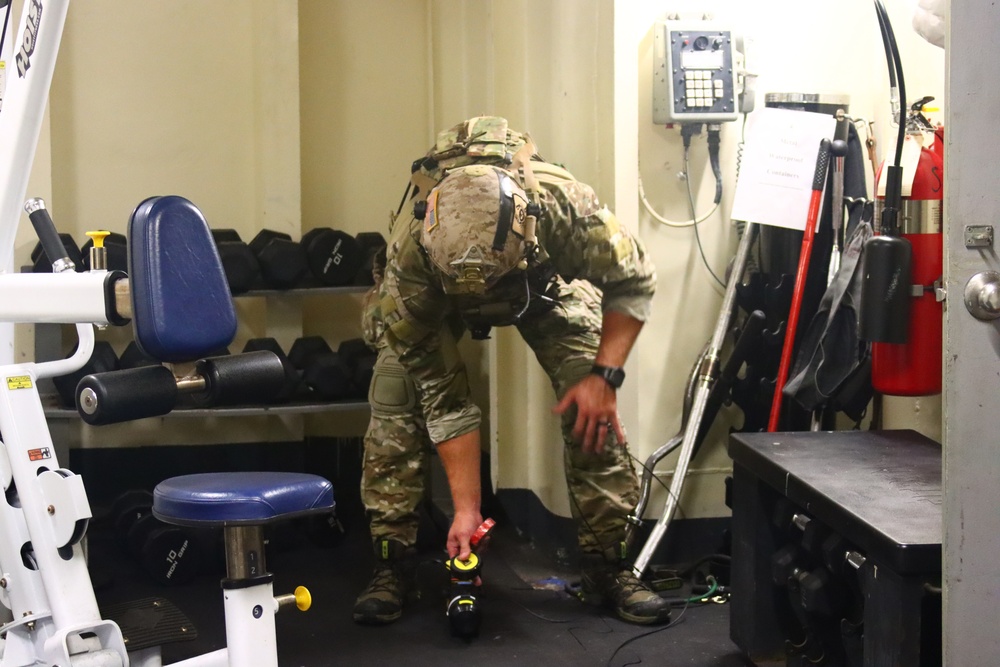 Navy EOD Conducts Battle Damage Repair Training