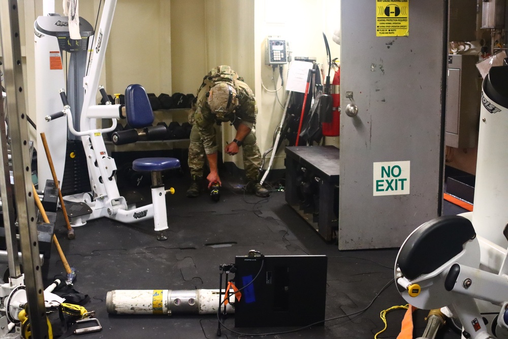 Navy EOD Conducts Battle Damage Repair Training