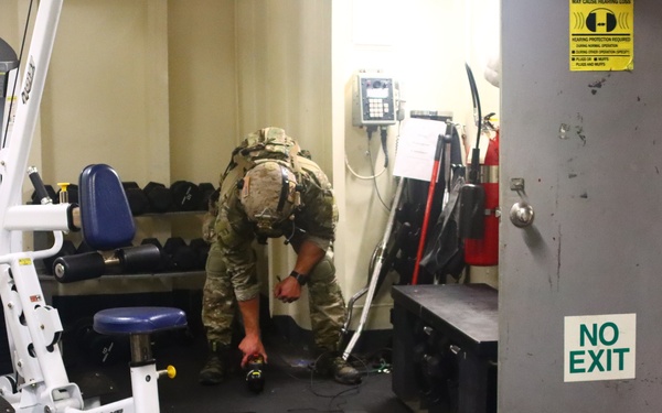Navy EOD Conducts Battle Damage Repair Training