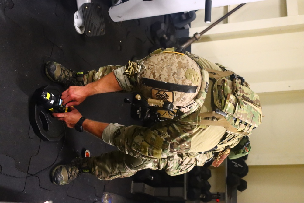 Navy EOD Conducts Battle Damage Repair Training