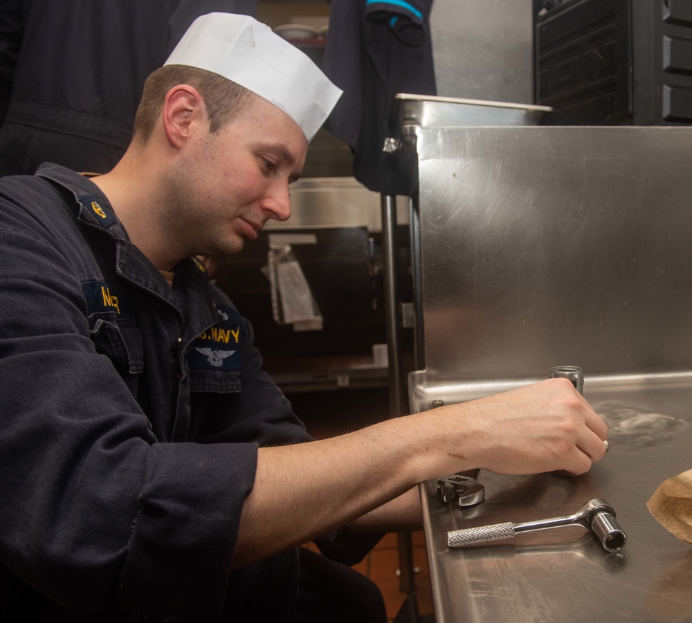 USS Ronald Reagan (CVN 76) Wardroom Maintenance